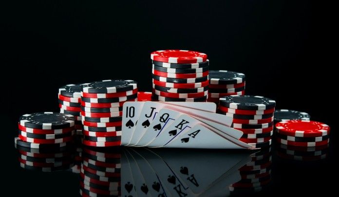 پاکستان میں HUSTLER Casino قانونی ہے۔